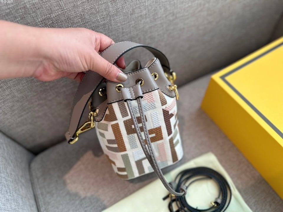 Fendi Mon Tresor Mini Bag Multicolor Canvas 18Cm view 3