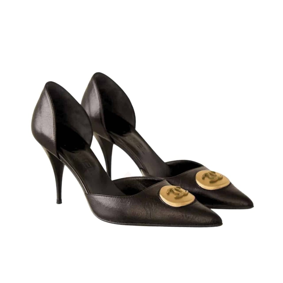 Chanel Cc Logo Heels In Black view 2