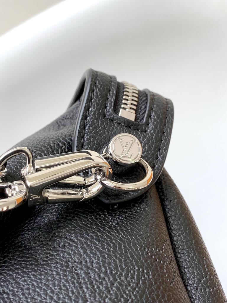 Louis Vuitton Hand It All Pm Galet Black 29Cm M24255 view 5