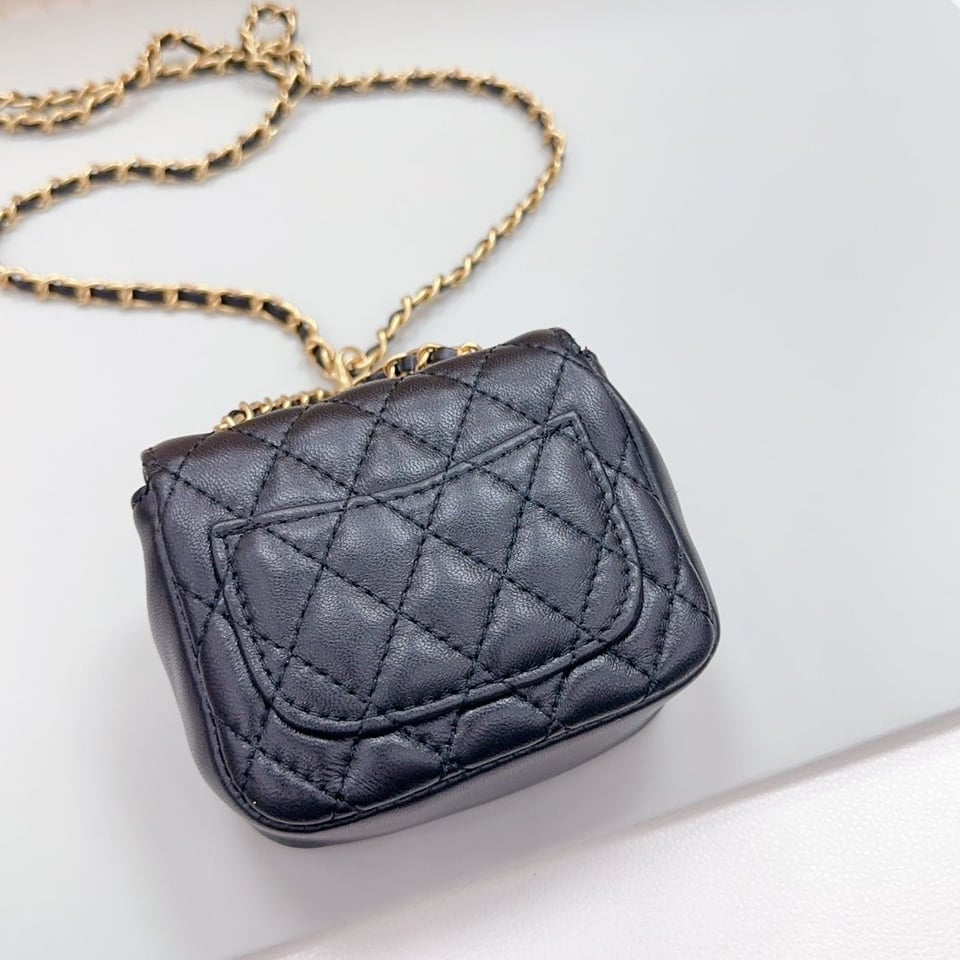 Chanel Chain Belt Black Quilted Lambskin Bag view 5