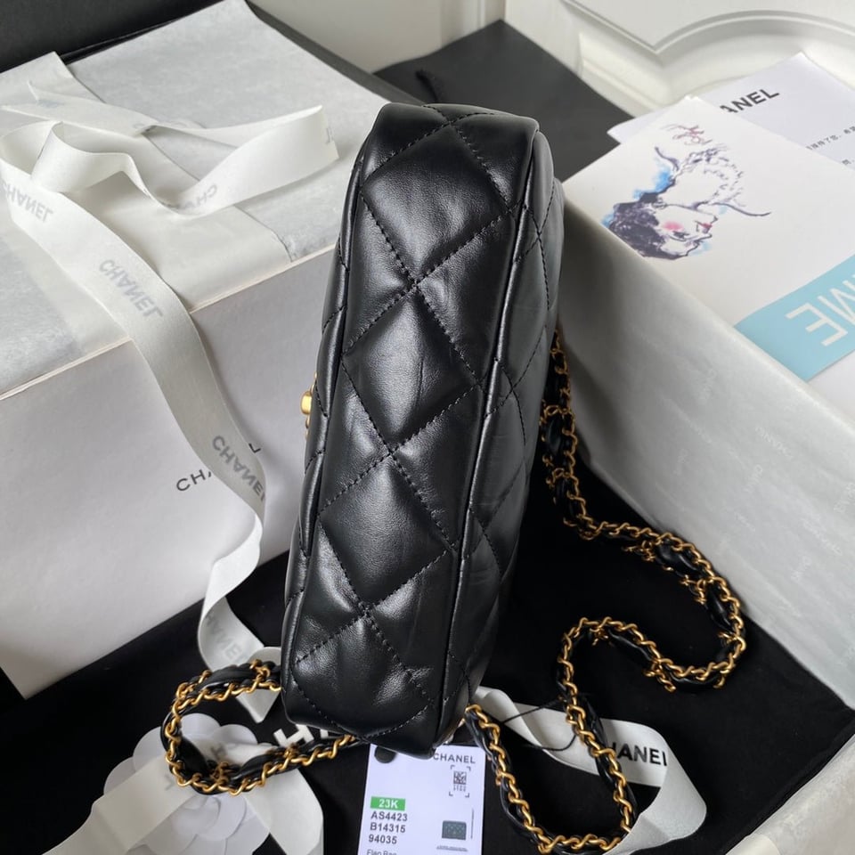 Chanel 23K 13,5Cm Black Calfskin Gold Hardware view 3