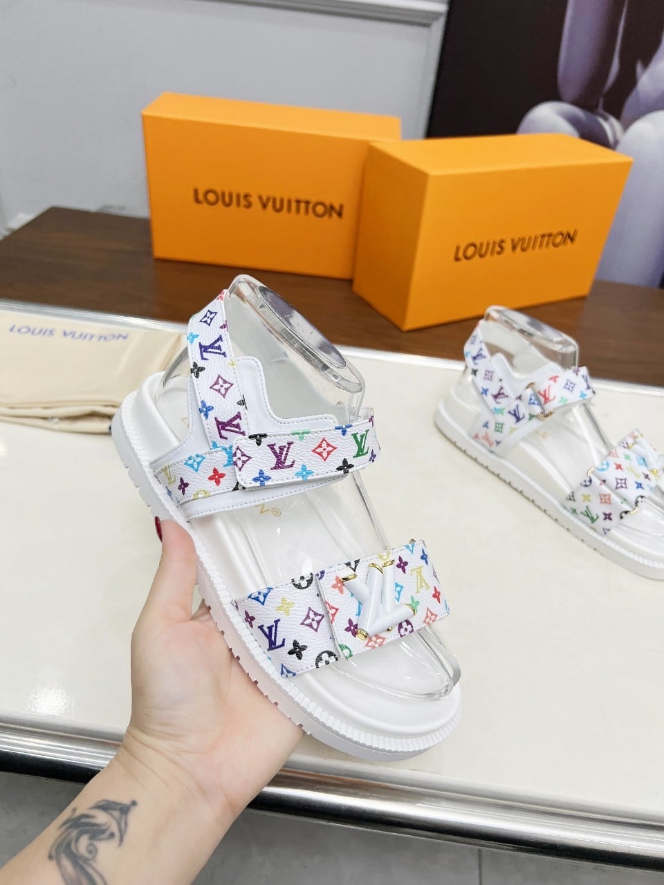 Louis Vuitton X Murakami Lv Sunset Flat Comfort Sandal White 1Agxeq view 8