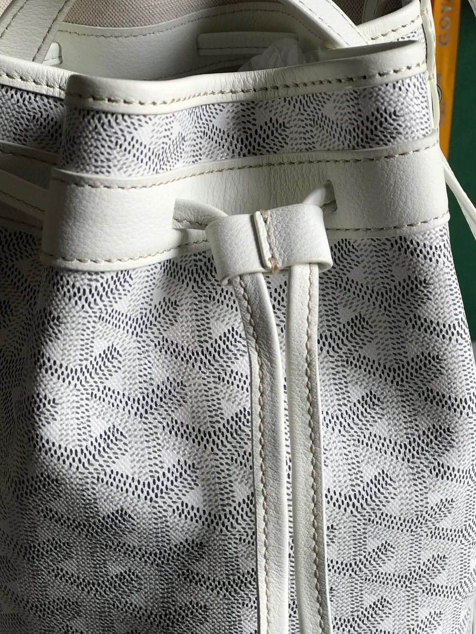 Goyard Petit Flot Bucket Bag 22 cm White Goyardine Canvas And Lambskin Trim view 8