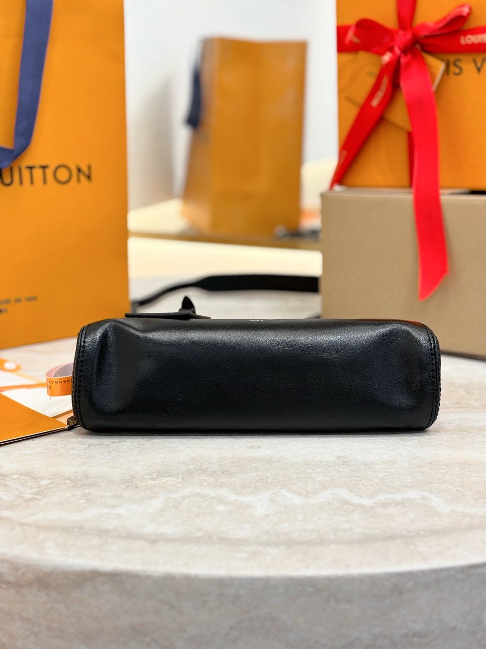 Louis Vuitton Pochette Vibe- Wallets and Small Leather Goods M14544 25cm/ 9.8in view 7