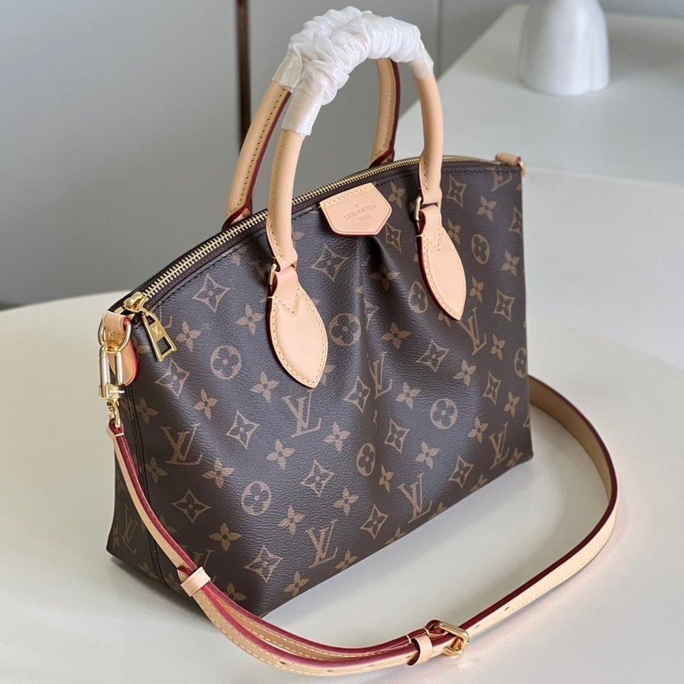 Louis Vuitton Bo Tie Pm 25Cm view 6