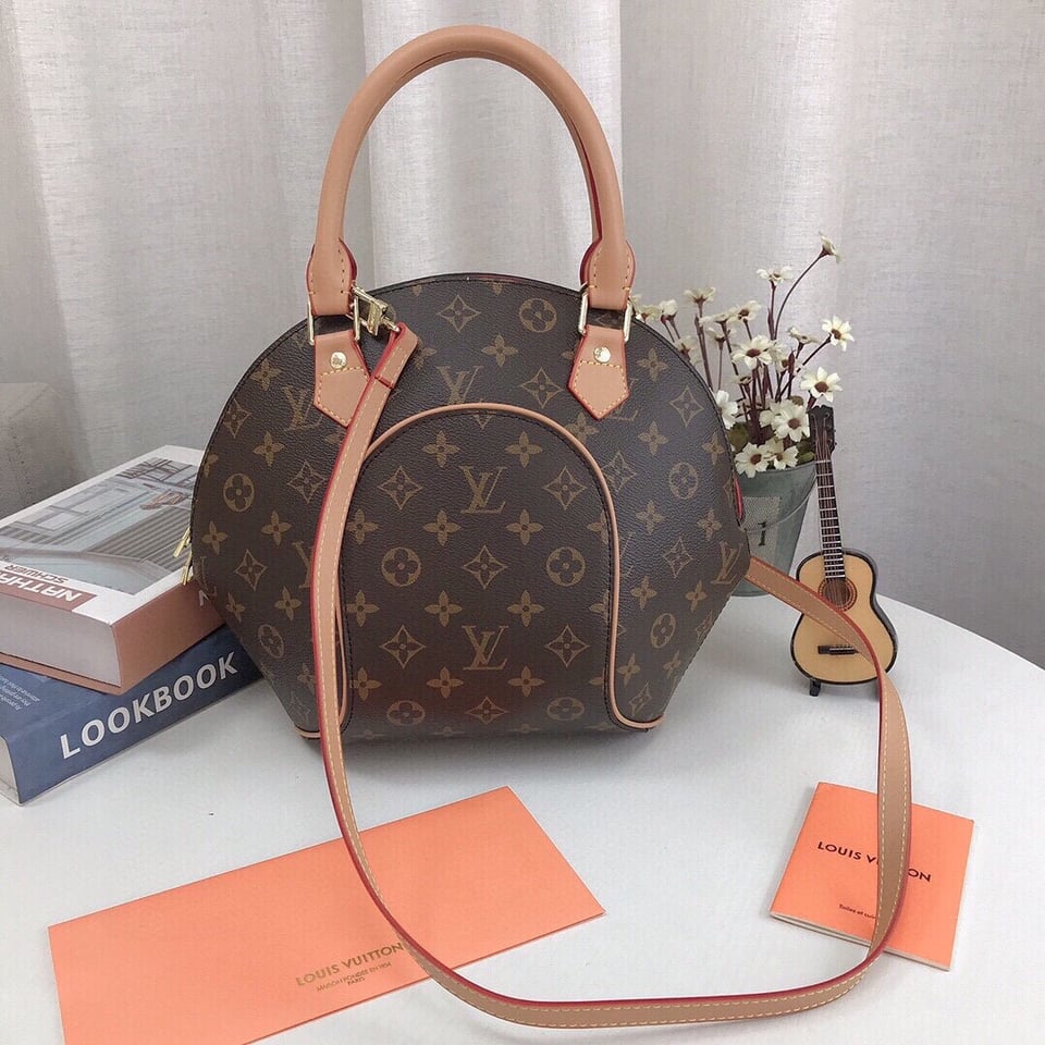 Louis Vuitton Ellipse Pm Bag ‘Monogram Coated’ 35Cm M46196 view 9