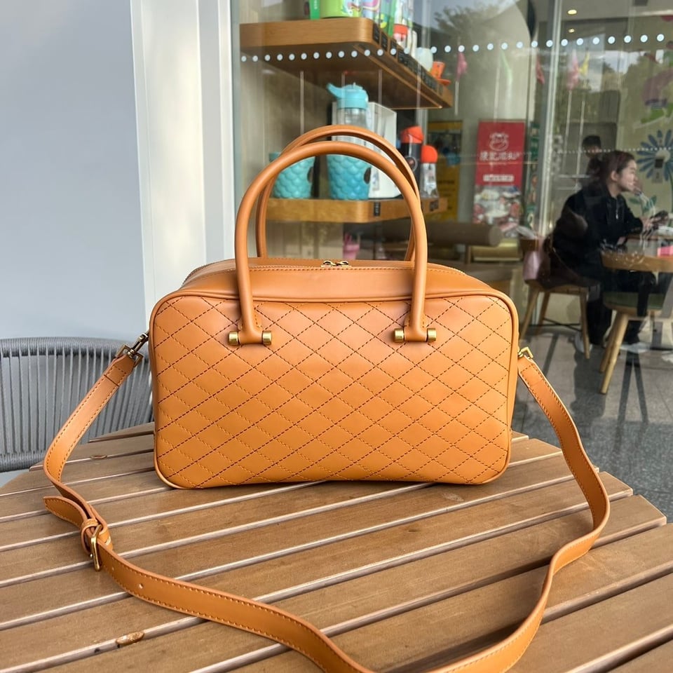 Saint Laurent Lyia Duffle In Quilted Brown 31Cm view 7