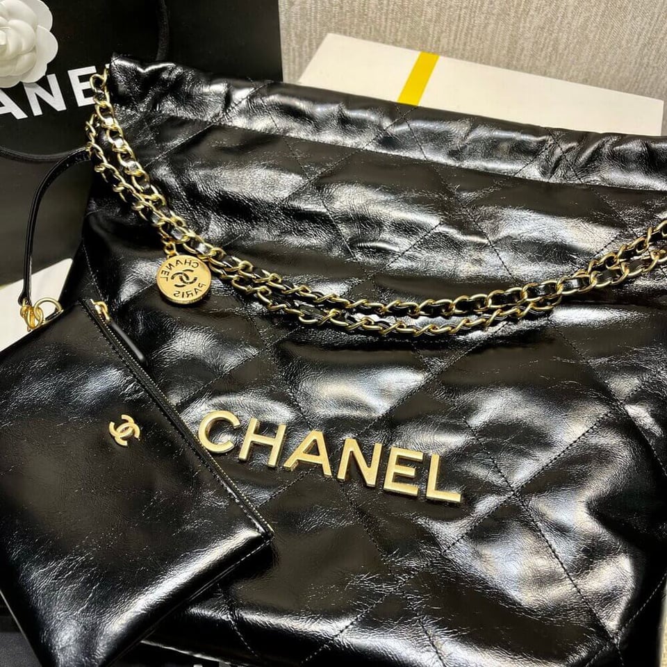 Chanel 22 Small Handbag Shiny Calfskin Black Gold view 4