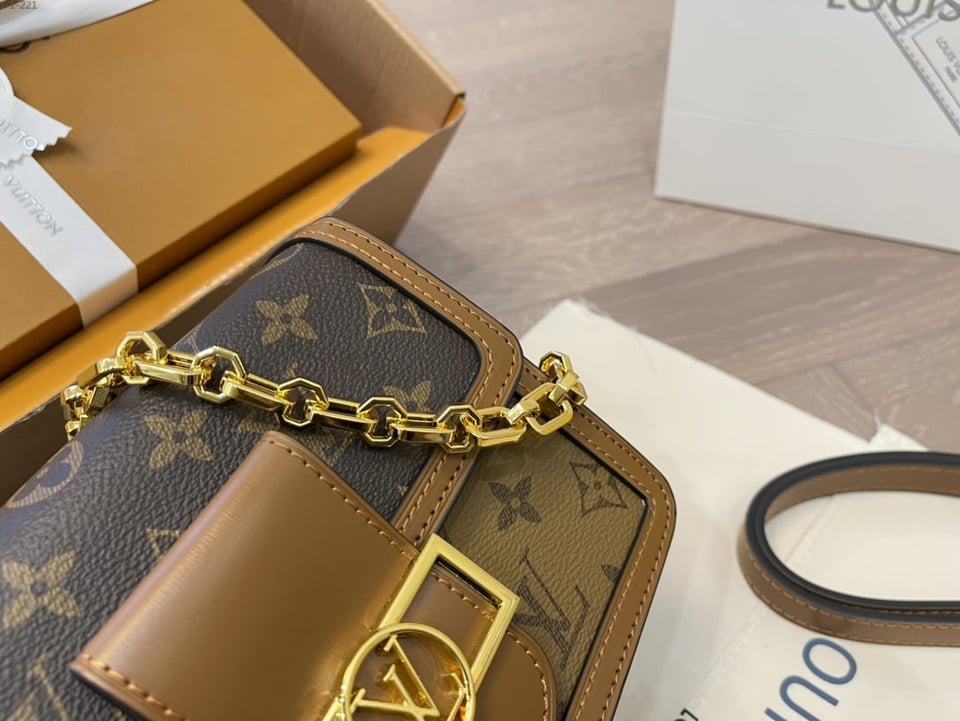 Louis Vuitton Mini Dauphine Autres Toiles Monogram 25Cm M45959 view 8