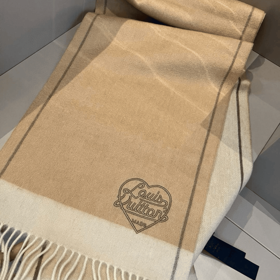 Louis Vuitton Monogram Heart Cashmere Scarf Beige For Women 180cm view 3