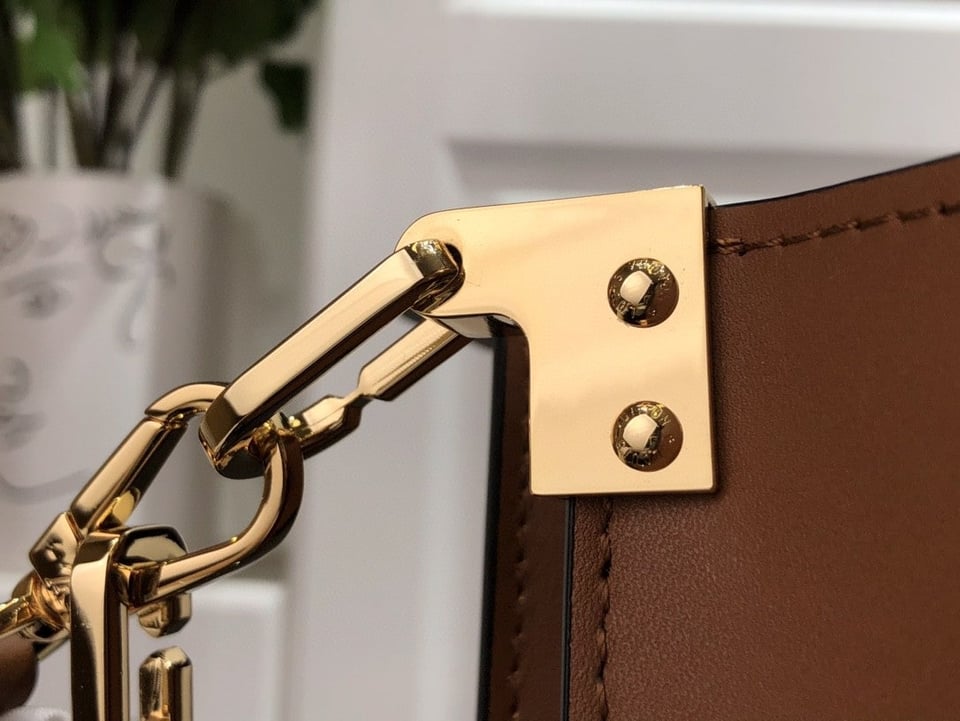 Louis Vuitton Dauphine Mm 25Cm view 7