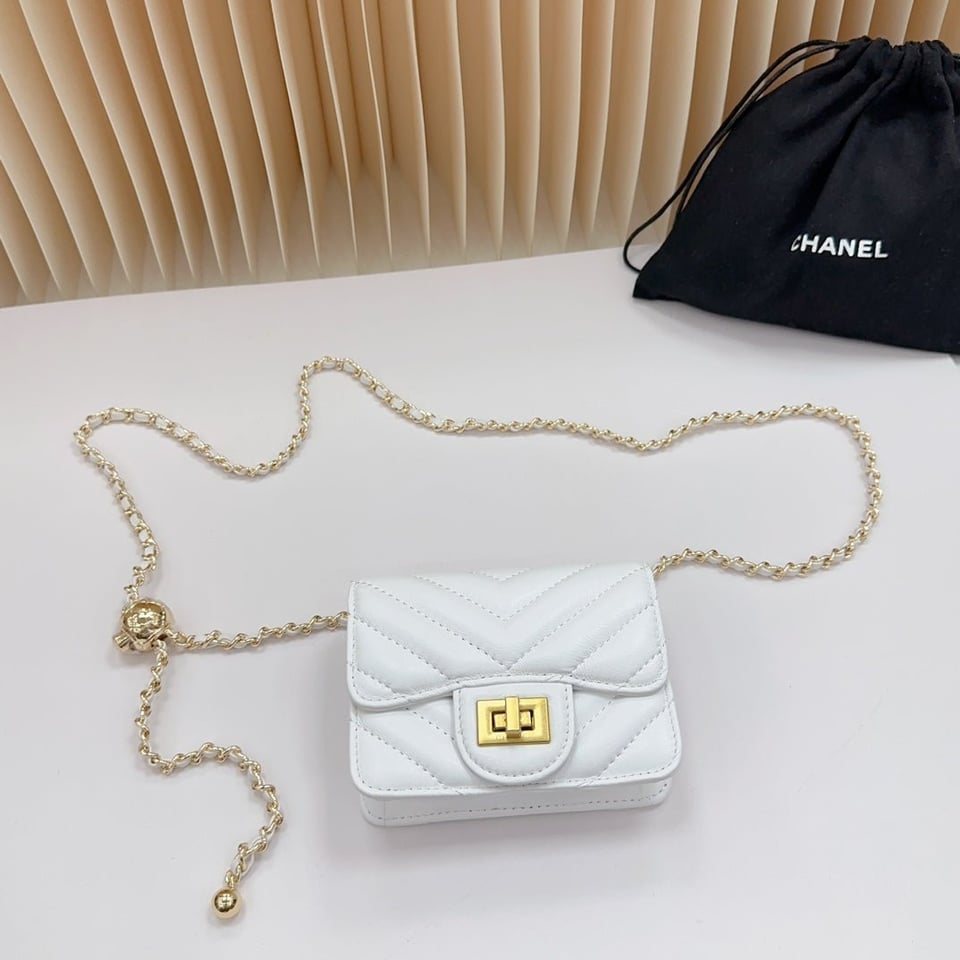Chanel 2.55 Belt White Chevron Lambskin Bag view 2