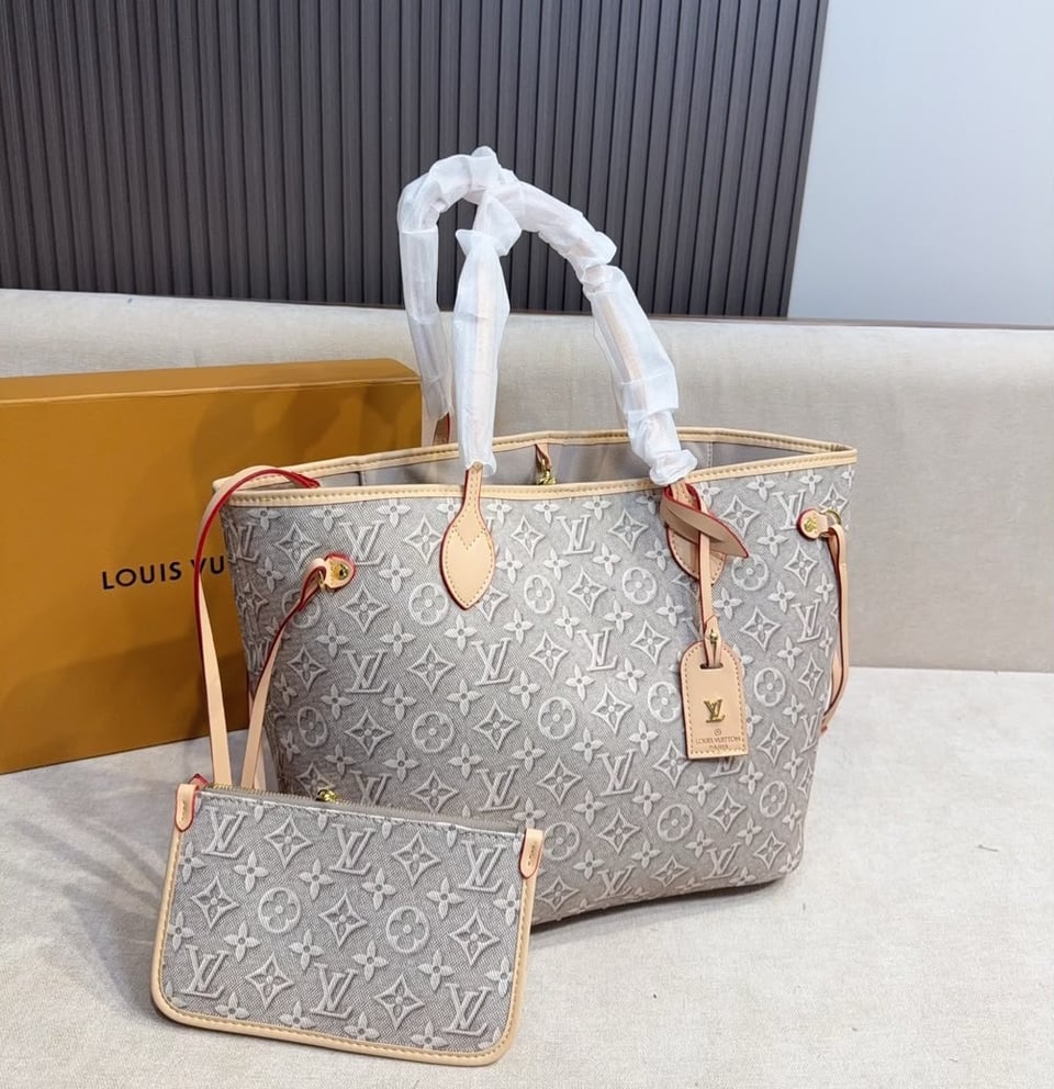 Louis Vuitton Neverfull MM Monogram Emblème Peuplier Motif 47cm M2A381 view 7
