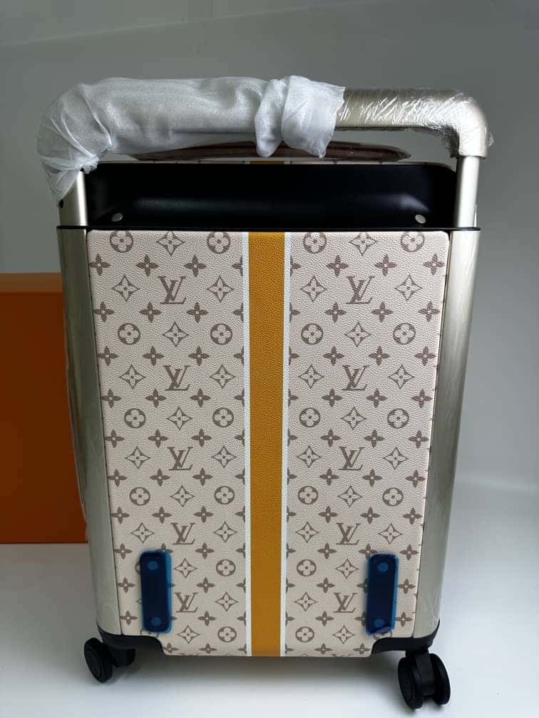 Louis Vuitton Horizon 55 Suitcase Coated Canvas Saffron 55Cm M10280 view 6