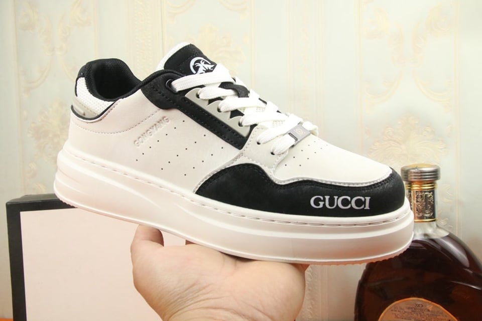 Gucci Gg Sneaker Leather In White And Black view 4