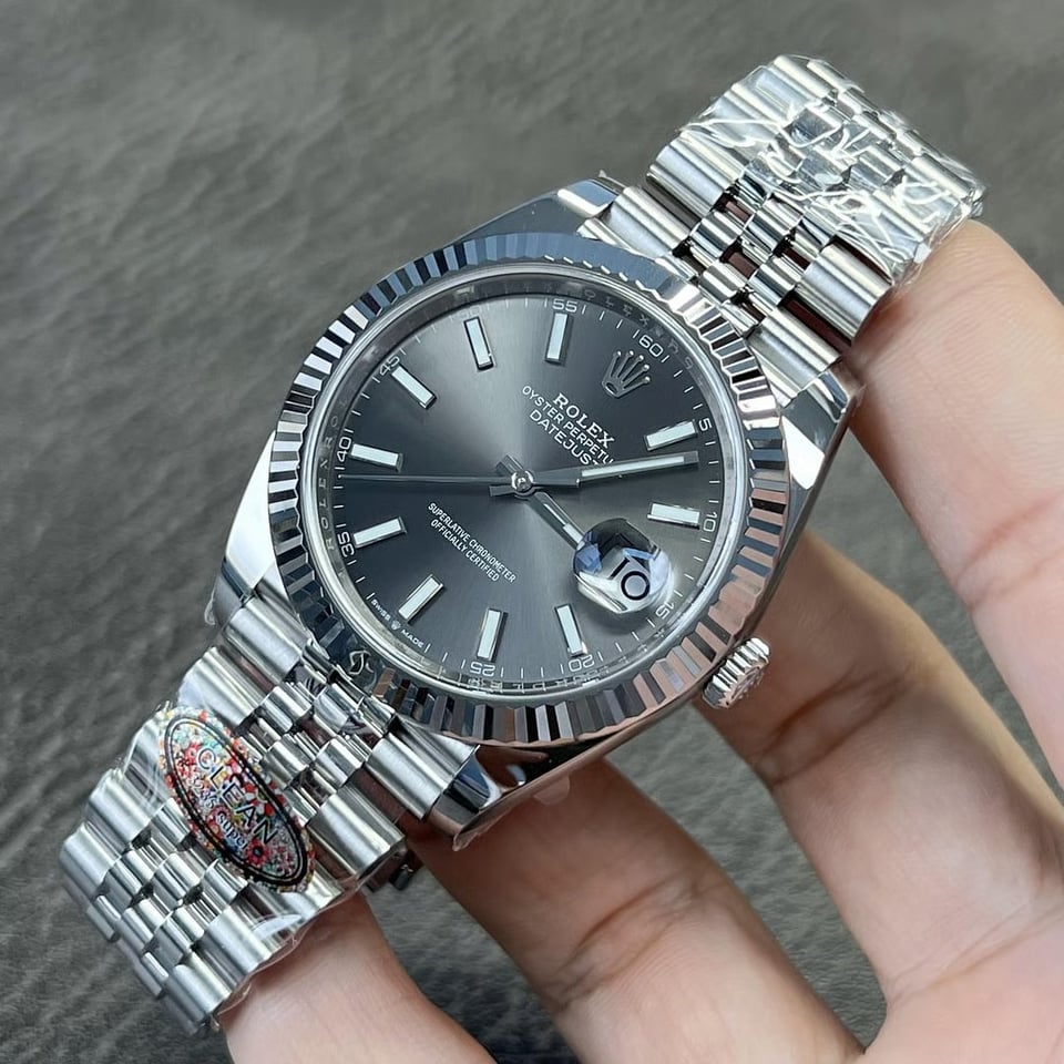 [SUPER CLONE] Rolex Datejust 41mm Rhodium Dial 126334 Jubilee view 2