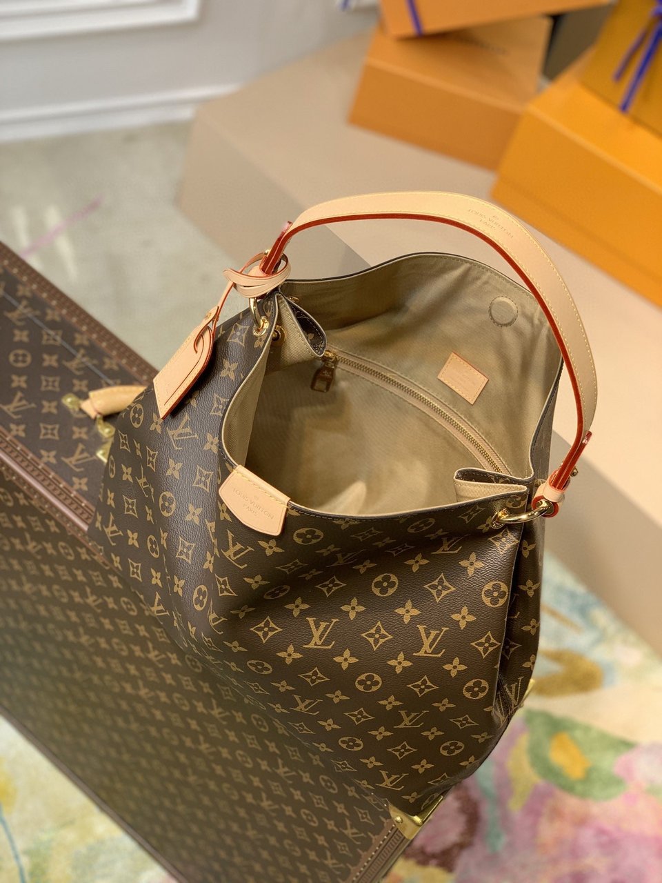 Louis Vuitton Graceful Mm 41Cm view 9