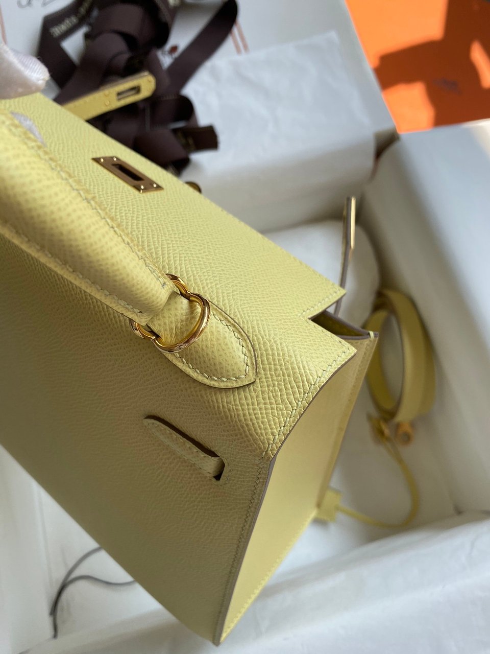Hermes Kelly 25 Bag In Pastel Yellow Epsom Leather For Women 25cm/10in view 7