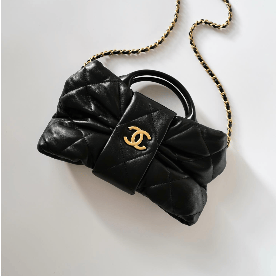 Chanel Bow Chain Shoulder Bag Black 26cm/10.2in view 5
