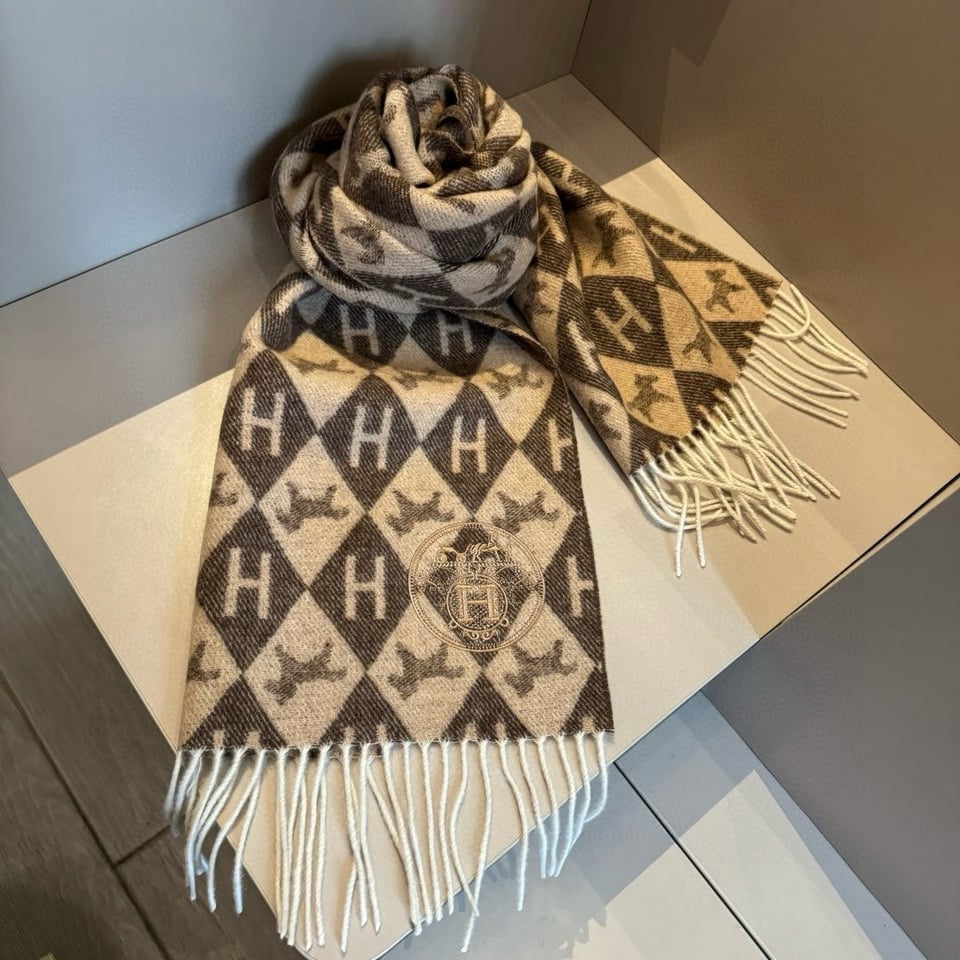 Hermes Diamond H Cashmere Scarf Brown For Women 180cm view 2