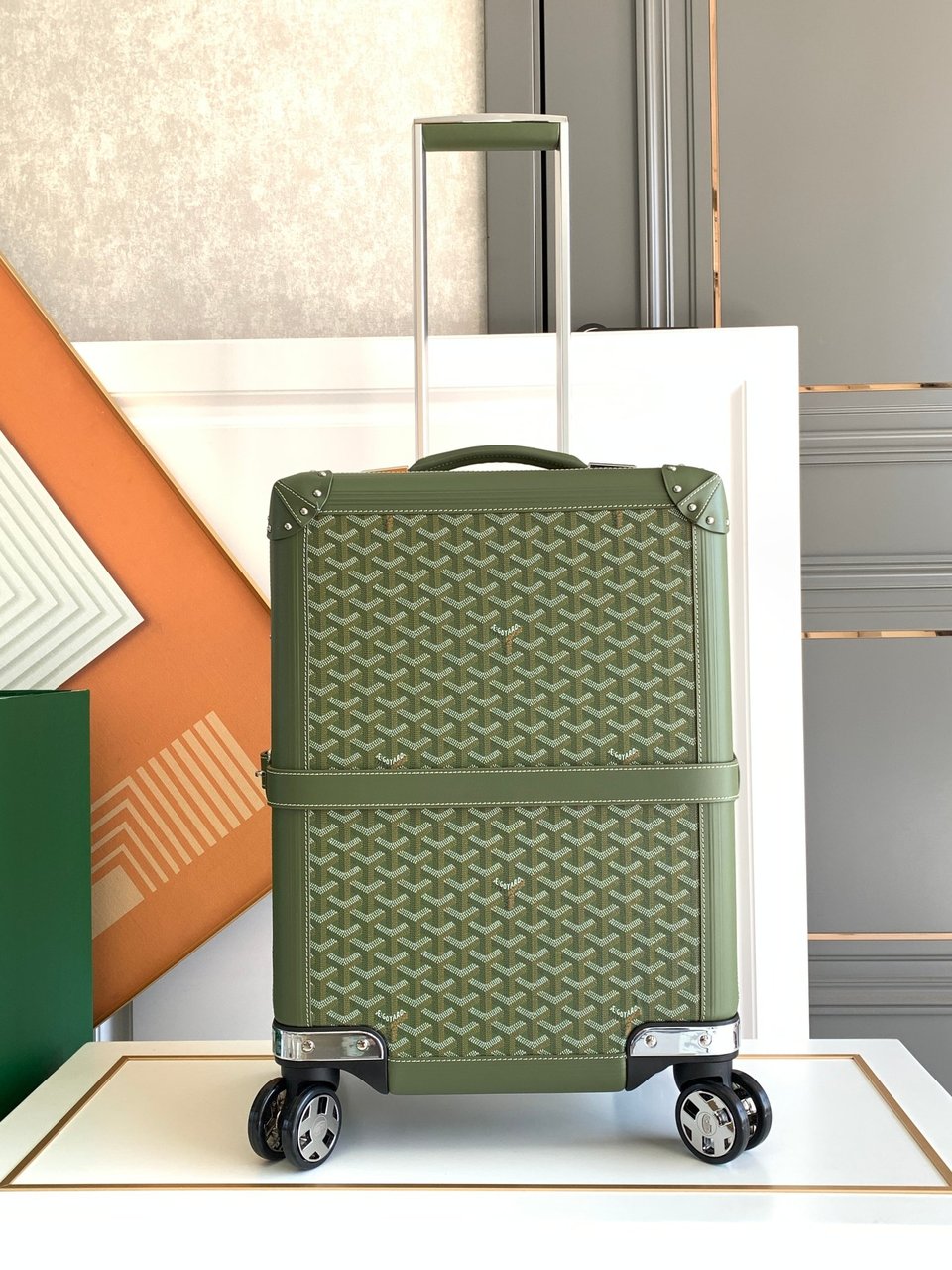 Goyard 50cm view 2