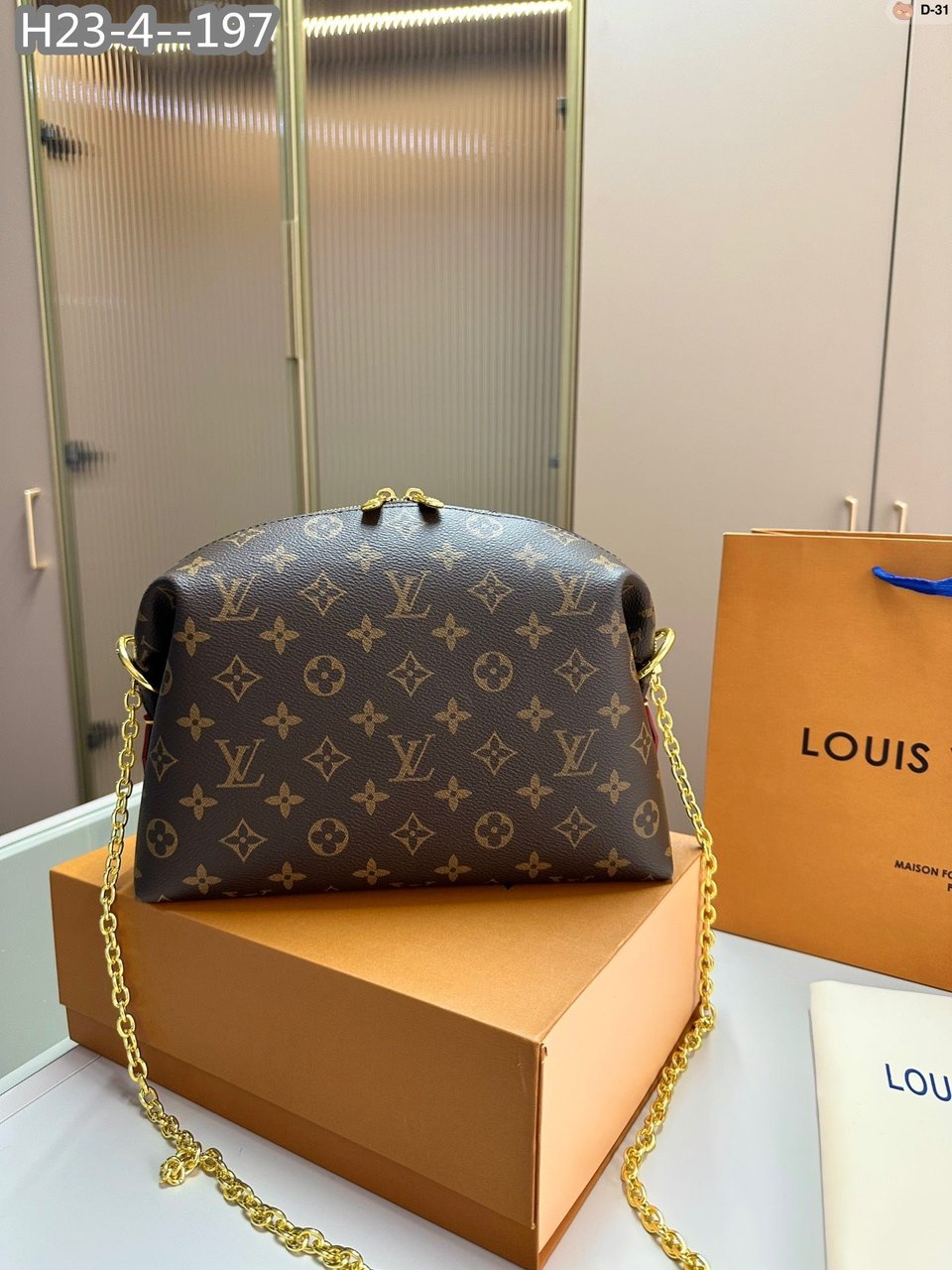 Louis Vuitton Cosmetic Pouch Gm Brown 27Cm M46458 view 3