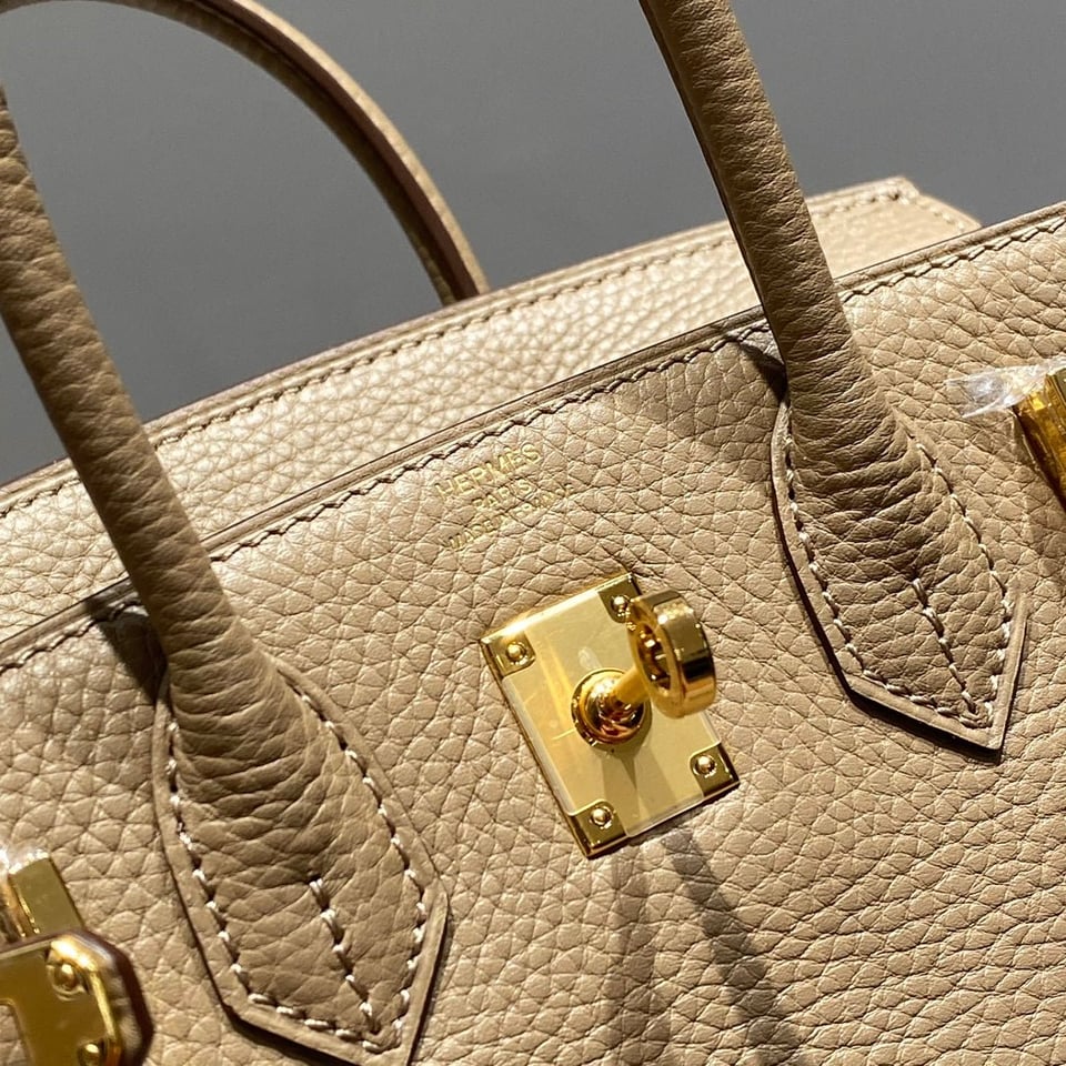 Hermes Birkin 20Cm Gris Tourterelle Togo Leather Gold Hardware view 10