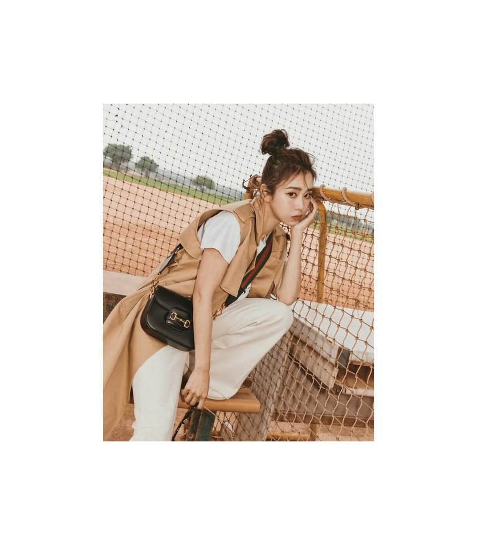 Gucci Horsebit 1955 Mini Bag in Black Leather 20.5cm/8.1in view 4
