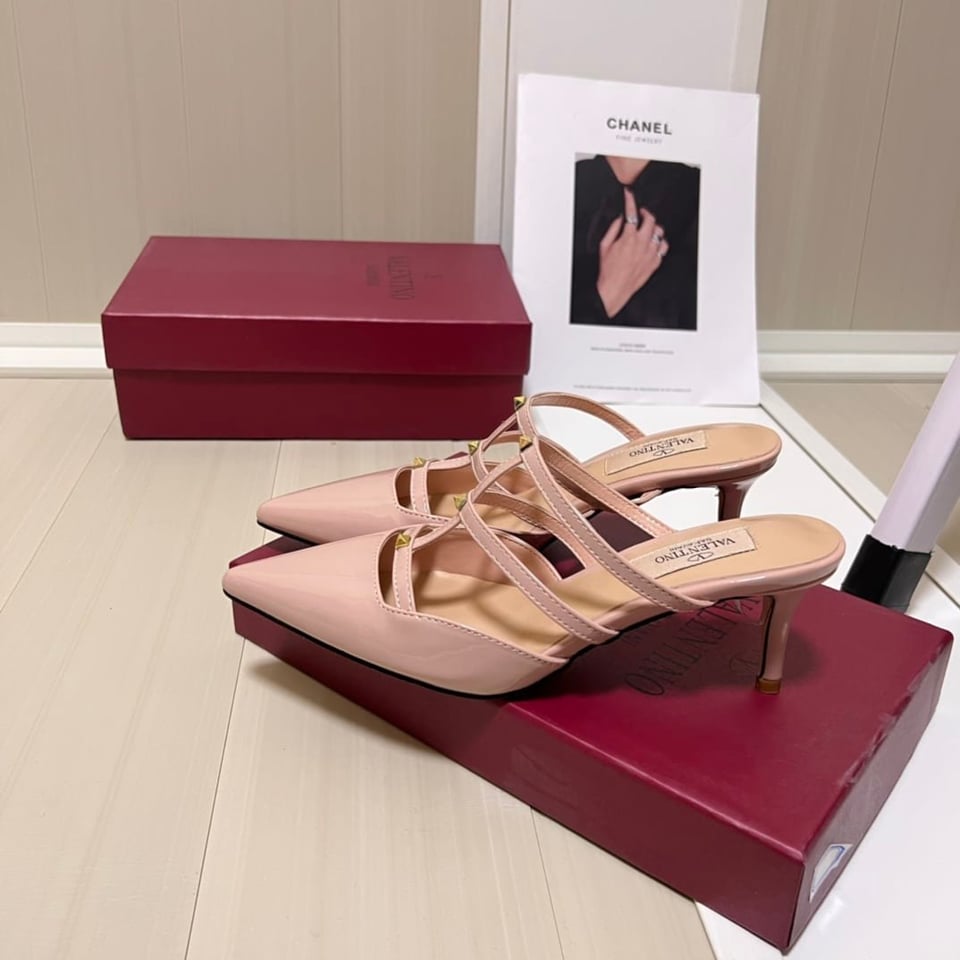 Valentino Garavani Rockstud Wispy Mule In Calfskin Beige 4W0S0Jb1Act 098 view 4
