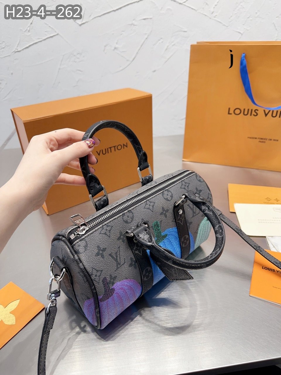 Louis Vuitton X Yayoi Kusama Keepall 25 Pumpkin Print M46437 view 6