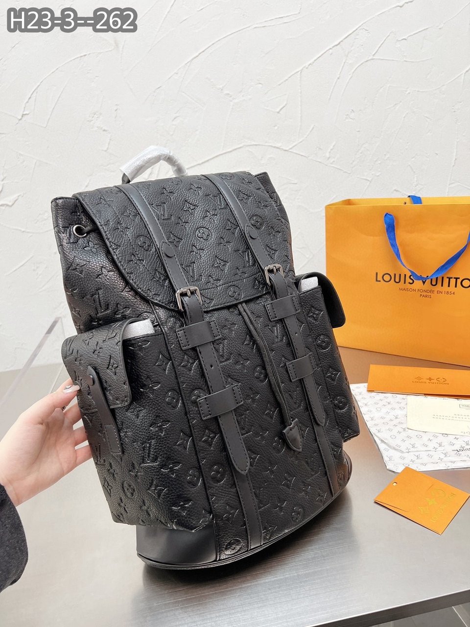 Louis Vuitton Christopher Backpack Mm Taurillon Monogram Black M55699 view 13