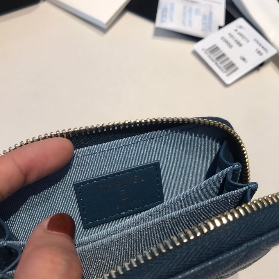 Chanel Zipped Coin Basic Purse 11 Aegean Calfskin Gold Icon view 5