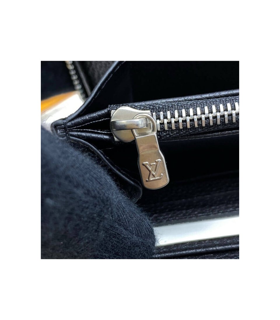 Louis Vuitton Lockme Zippy Wallet Black view 8