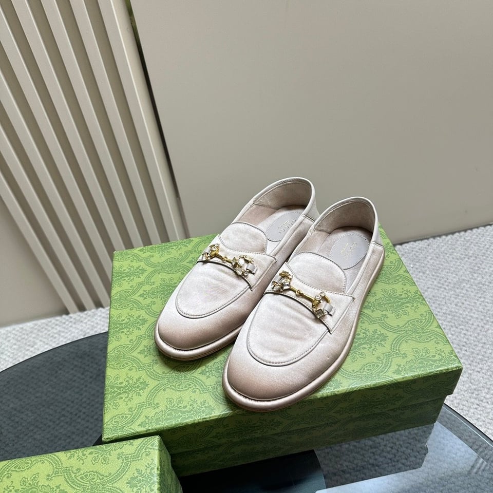Gucci Women’S Horsebit Loafer With Crystals Beige view 8