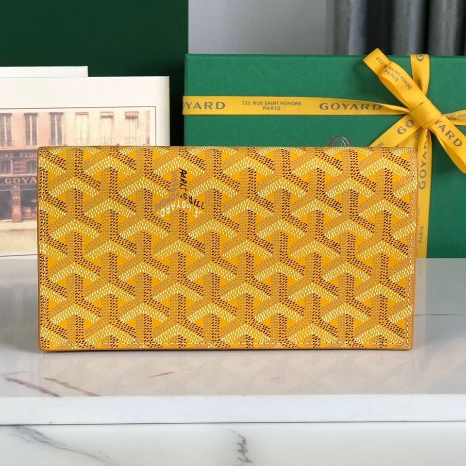 Goyard Richelieu Wallet 19 Cm Yellow Goyardine Canvas view 2