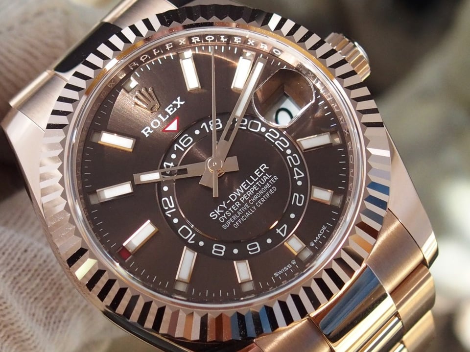 [Superclone] Rolex Sky-Dweller 42 mm Chocolate Dial Oyster 336935 view 3