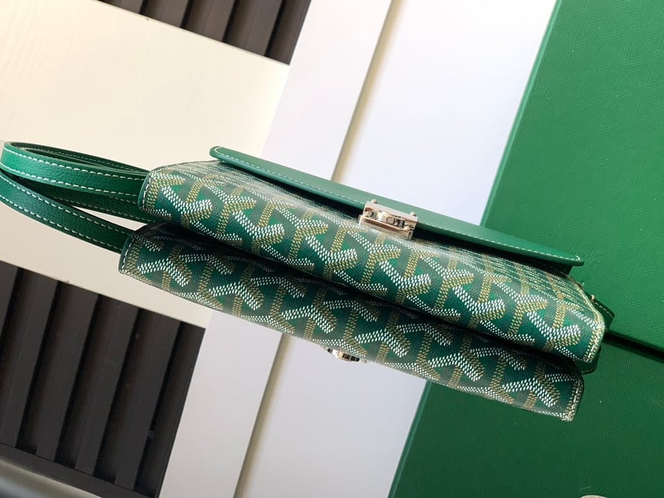 Goyard Chypre Wallet-Pouch 21 Cm Green Goyardine Canvas And Calfskin view 7