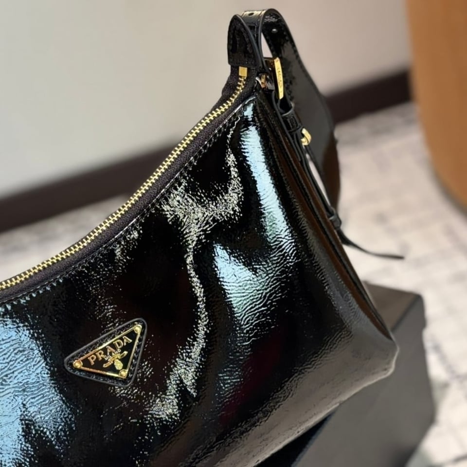 Prada Medium Aimée Shoulder Bag Black 30Cm view 4
