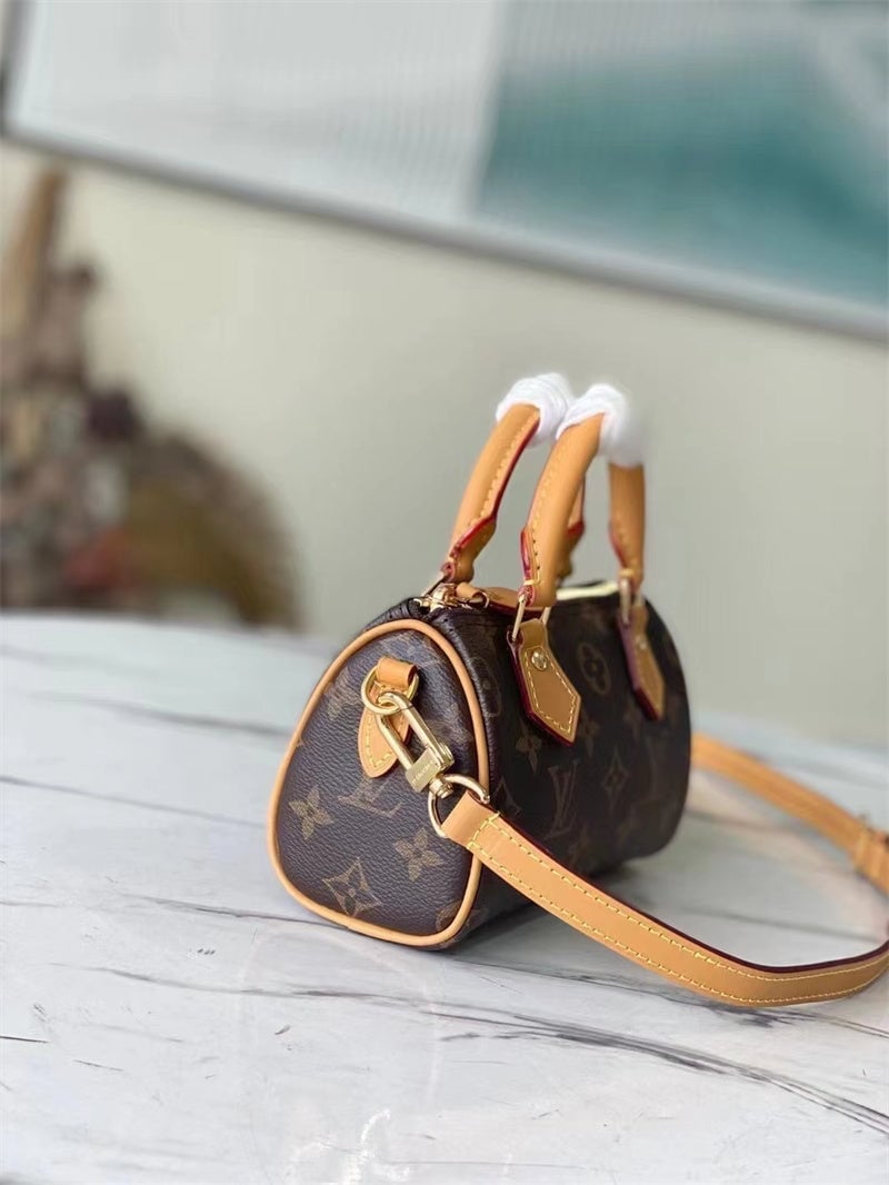 Louis Vuitton Nano Speedy Beige 16Cm view 6