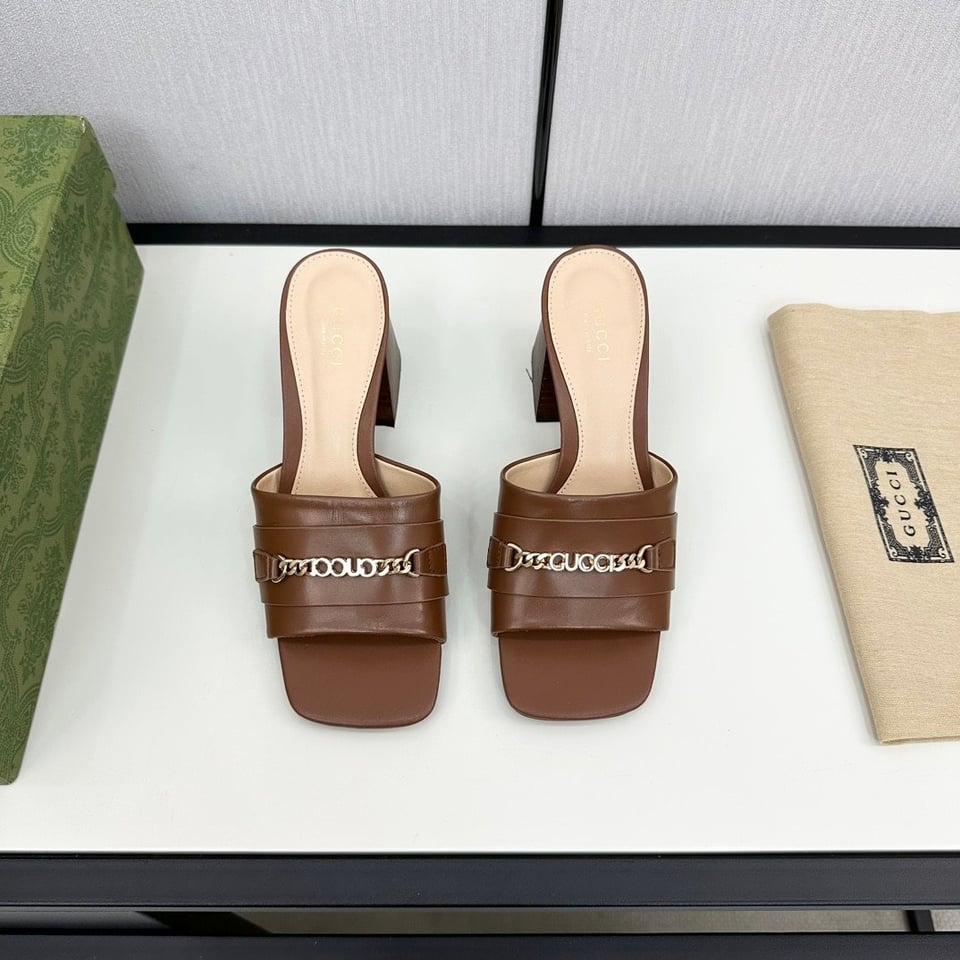 Gucci Signoria Slide Sandal In Brown 786595 Aaboc 2176 view 4