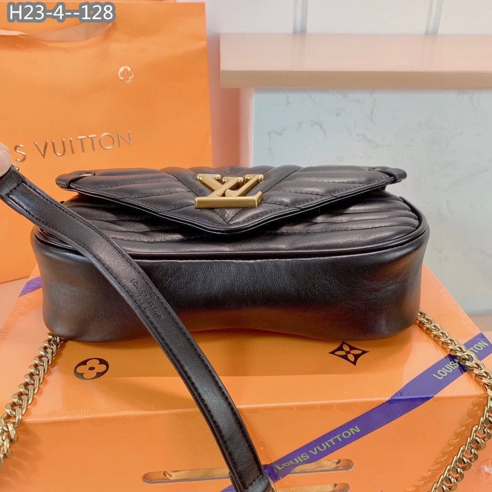 Louis Vuitton New Wave Chain Bag Black 25Cm M55206 view 6
