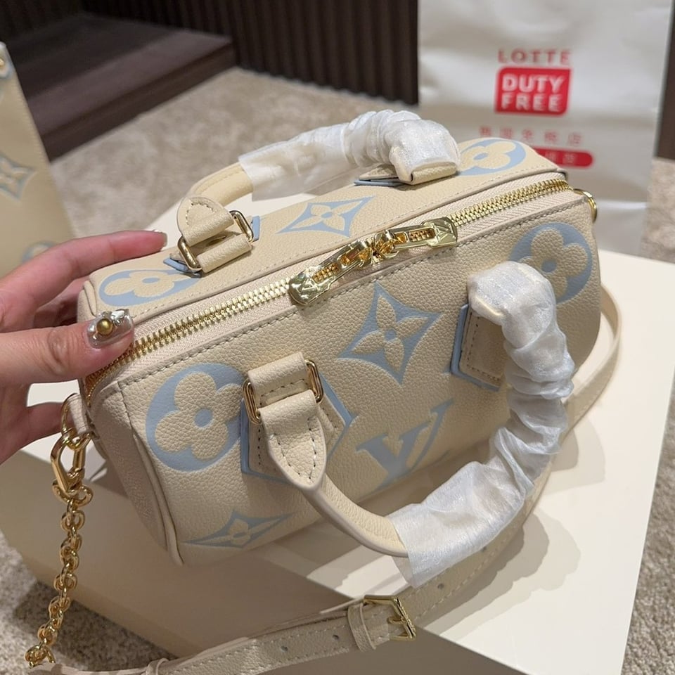 Louis Vuitton Speedy Bandoulière 20 Candy Blue 20Cm M46883 view 15