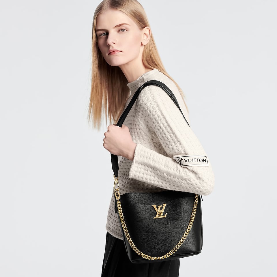 Louis Vuitton Lock And Walk M24006 view 5