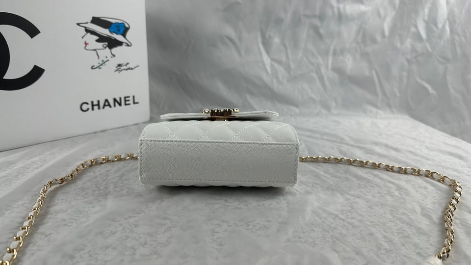 Chanel Top Handle Clutch With Chain In Caviar White 15Cm/5in view 6