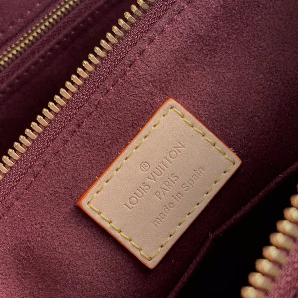 Louis Vuitton Soufflot Mm 36Cm view 8