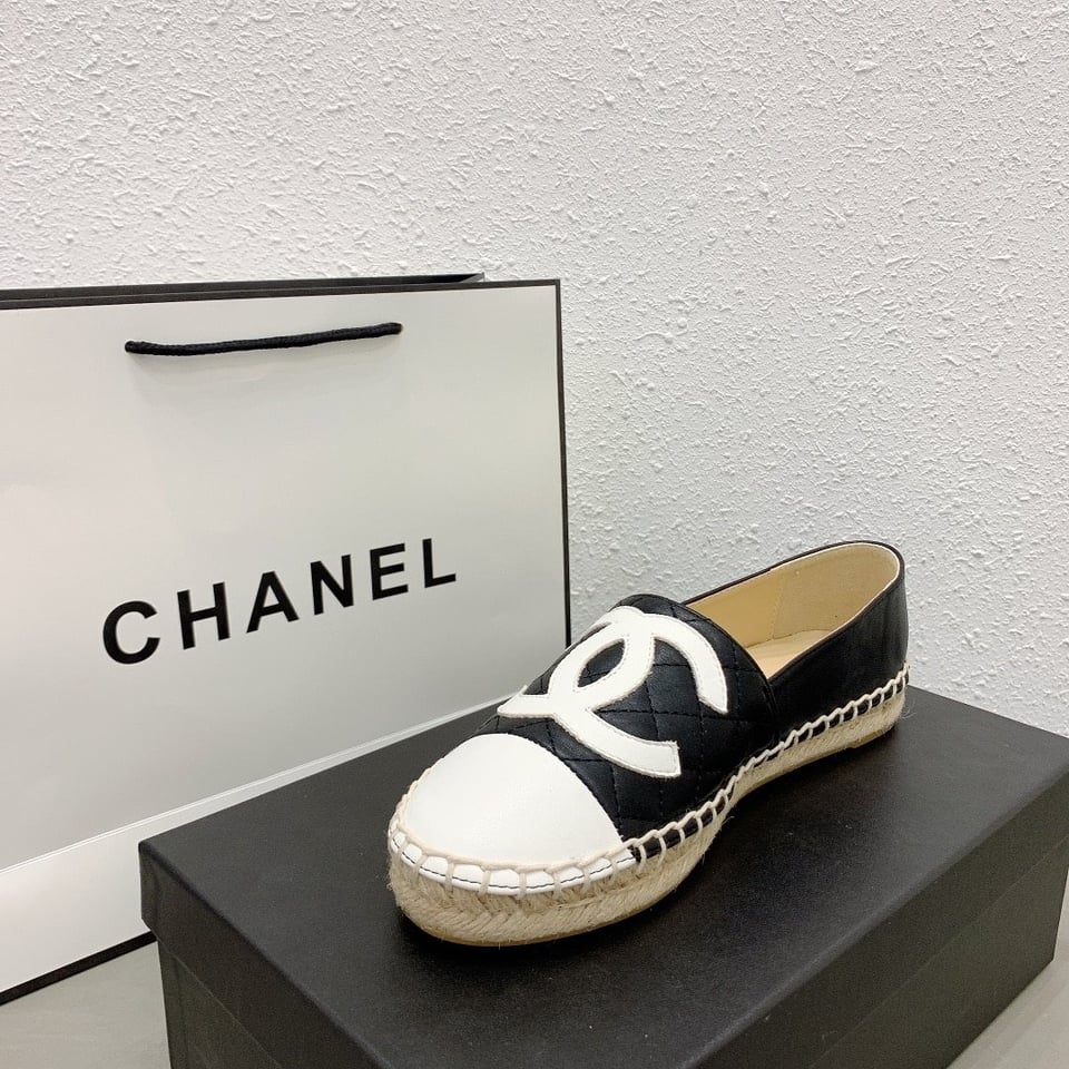Chanel Cc Espadrilles Slip On White Black view 10