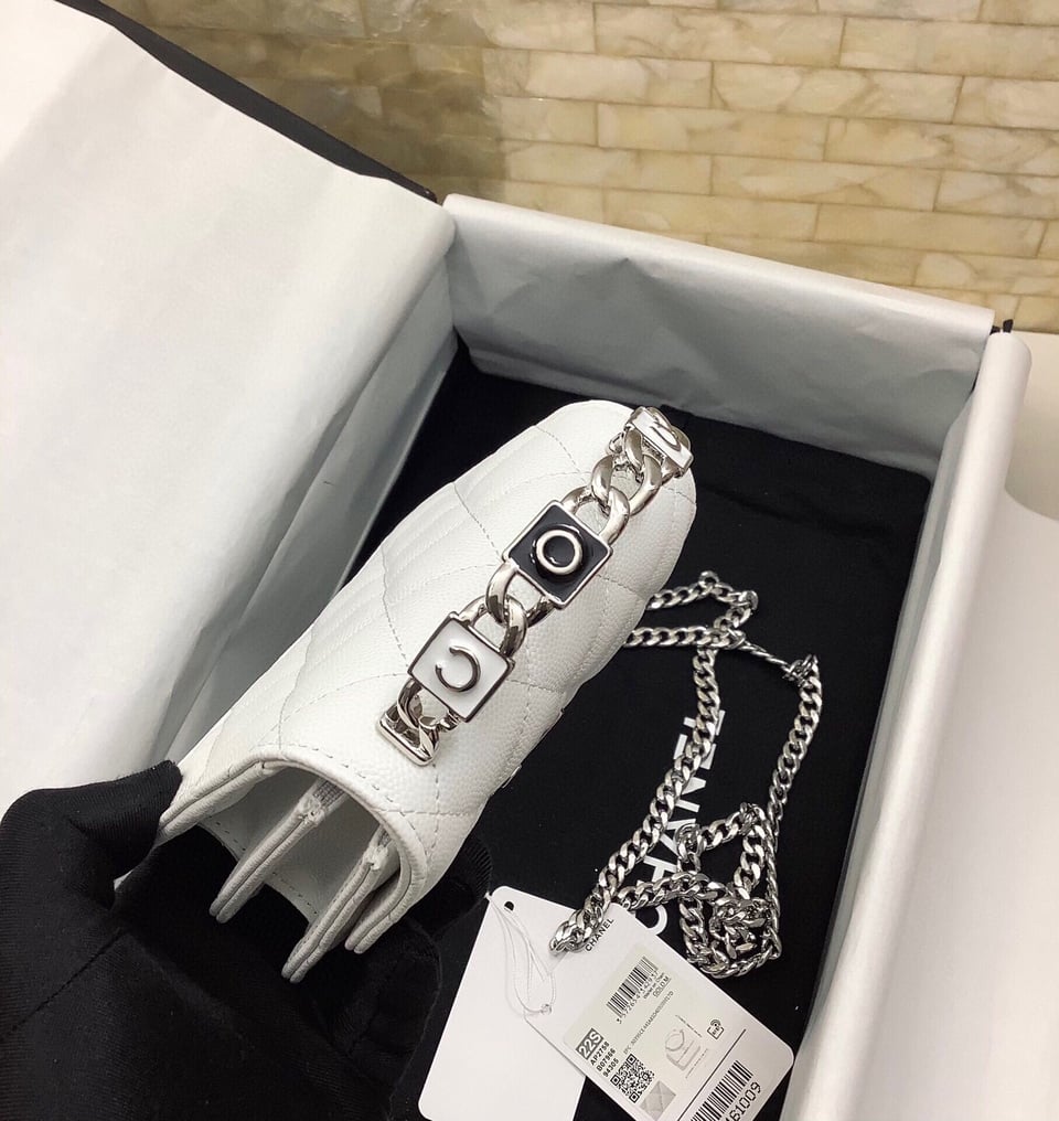 Chanel Woc 13Cm With Top Handle White Quilted Caviar Leather Silver Hardware view 9