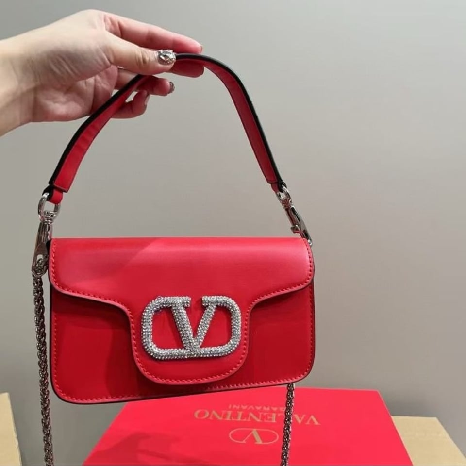Valentino Locò Small Shoulder Bag In Red view 4
