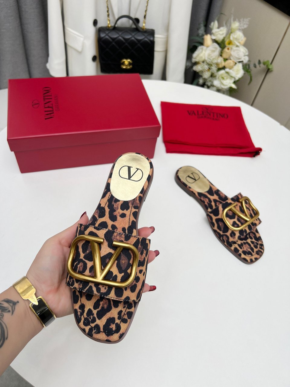 Valentino Garavani Leopard Print Buckle Sandals 3W2S0Bd5Rqy 09J view 4