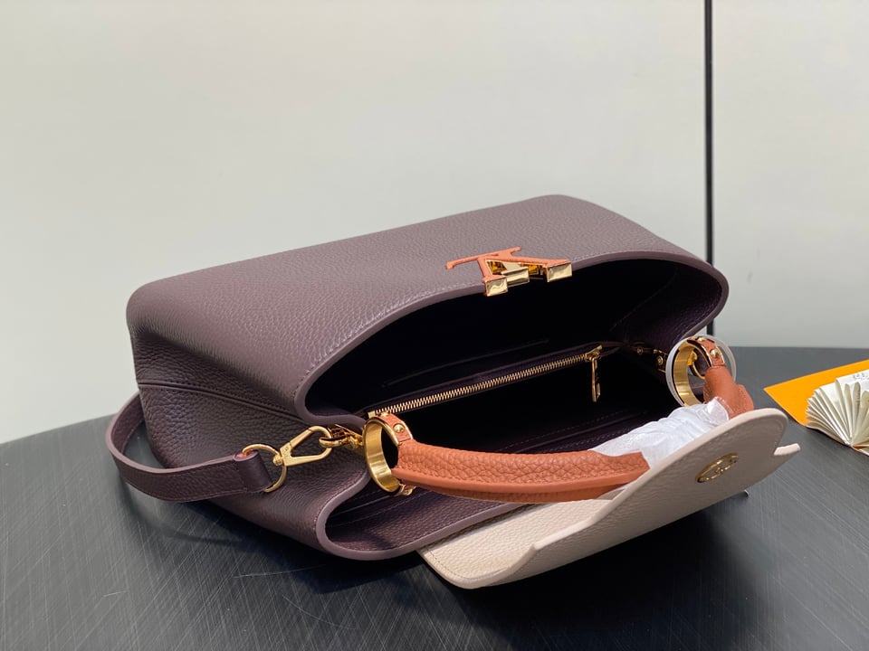 Louis Vuitton Capucines MM M12952 Chocolate 31.5cm/ 12.2in view 8